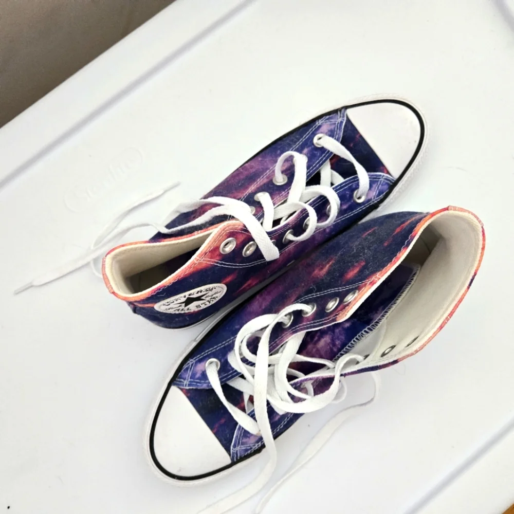 Converse Chuck Taylor All Star Sneakers Shoes High Top Tie Dye Womens NWOT - Picture 4 of 7